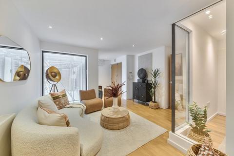 Bell Yard Mews, London, SE1