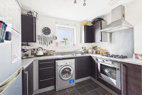 undefined, Longhorn Avenue, Gloucester, Gloucestershire, GL1