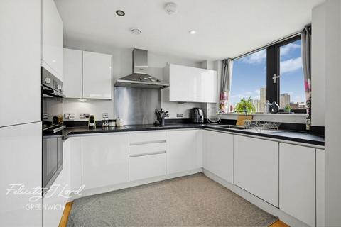 2 bedroom flat for sale, Parkside Avenue, Greenwich, SE10 8FN