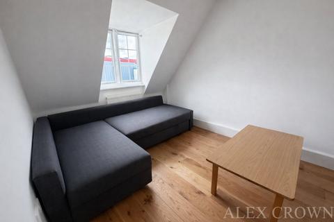 undefined, South End, Croydon