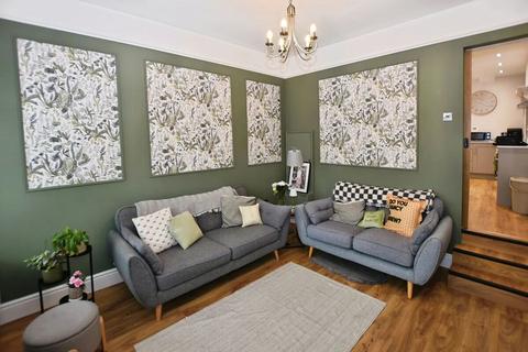 3 bedroom end of terrace house for sale, Fore Street, Kingskerswell, NEWTON ABBOT, Devon.