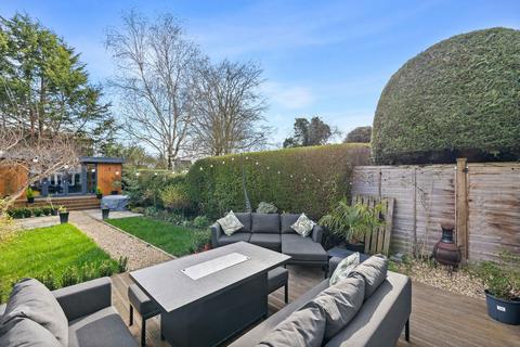 undefined, Mount Pleasant Road, Lingfield RH7