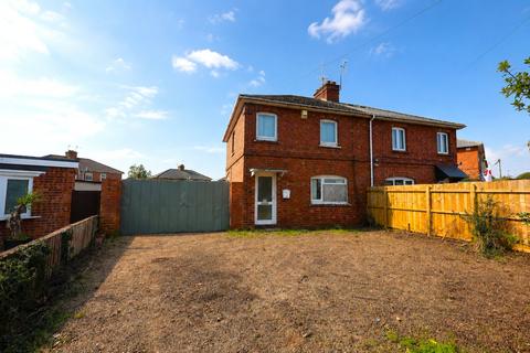 Semi-detached house - Goodrest Walk, Worcester, Worcestershire, WR3