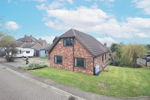 6 bedroom detached house for sale, Nursery Drive, Wellingborough