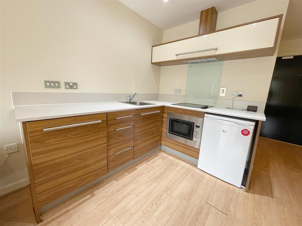 Apartment in Birmingham - View 3