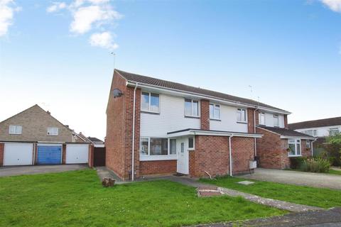 3 bedroom end of terrace house for sale, Sywell Road, Swindon SN3