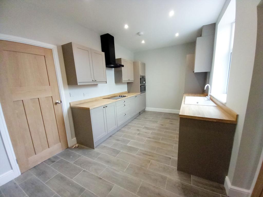 Dining kitchen