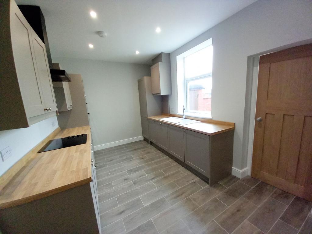 Dining kitchen