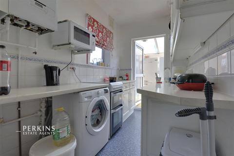 undefined, Greenford, UB6