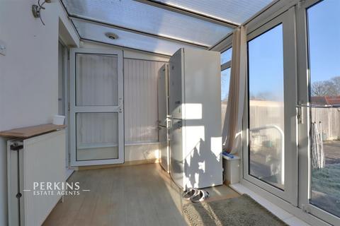 undefined, Greenford, UB6