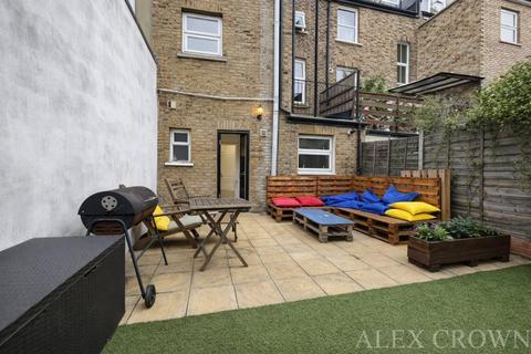 2 bedroom flat to rent, Blackstock Road, Finsbury Park