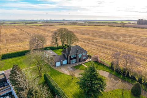 4 bedroom detached house for sale, Horncastle Road, Caistor LN7