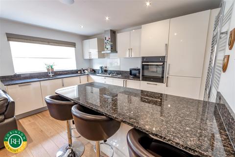 3 bedroom detached bungalow for sale, Everetts Close, Tickhill, Doncaster