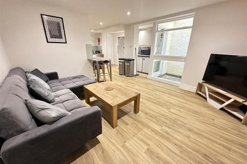 House to rent, Elizabeth Way, Cambridge CB4