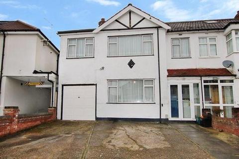 5 bedroom house to rent, Hedworth Avenue, Waltham Cross