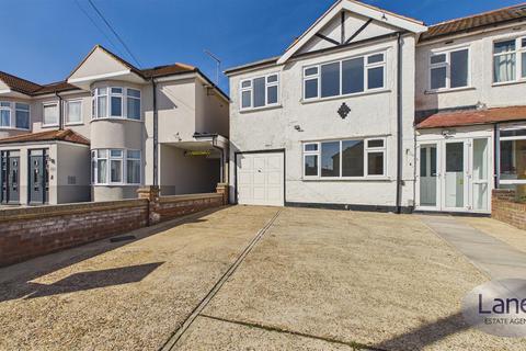 5 bedroom house to rent, Hedworth Avenue, Waltham Cross