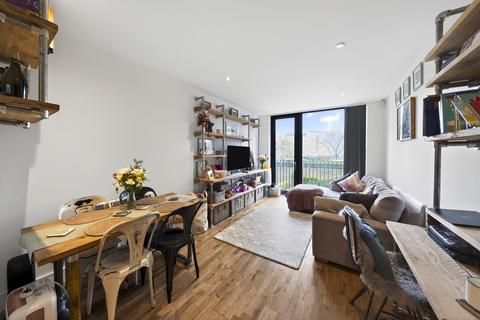 1 bedroom apartment to rent, City Walk, London, SE1