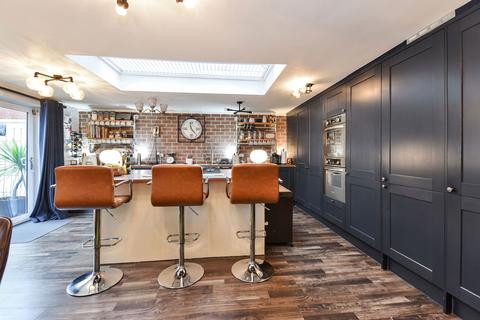 undefined, Sugar Lane, Wakefield WF1