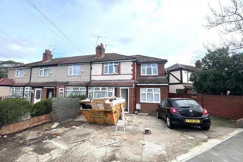 2 bedroom flat to rent, Balmoral Drive, Hayes UB4