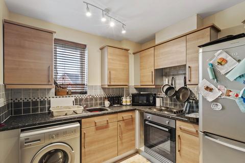 2 bedroom flat for sale, Moorside, Warrington, WA4
