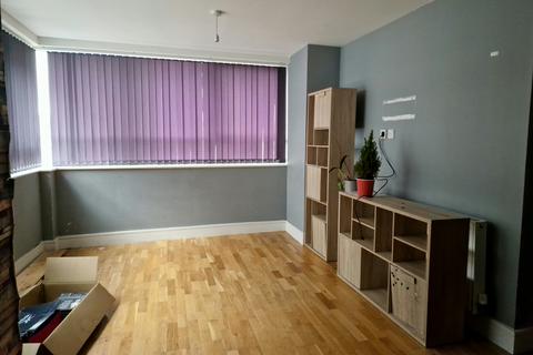 2 bedroom flat for sale, Flat 58, Miller Heights 43-51, Lower Stone Street, Maidstone, Kent ME15 6LN
