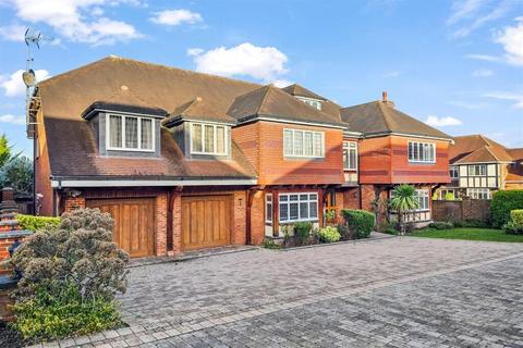6 bedroom detached house to rent, Briarswood, London EN7