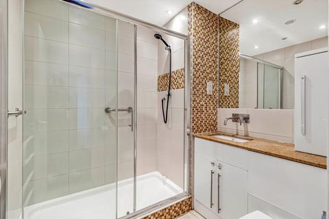3 bedroom flat to rent, Boardwalk Place, London E14