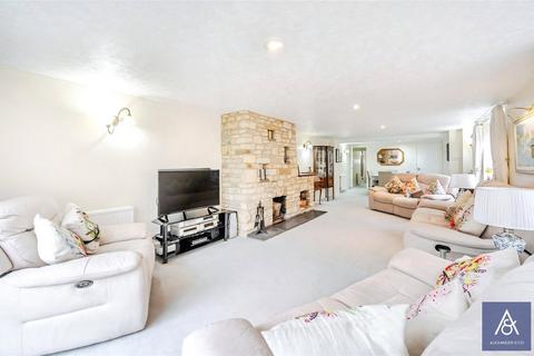 undefined, Banbury Road, Brackley NN13