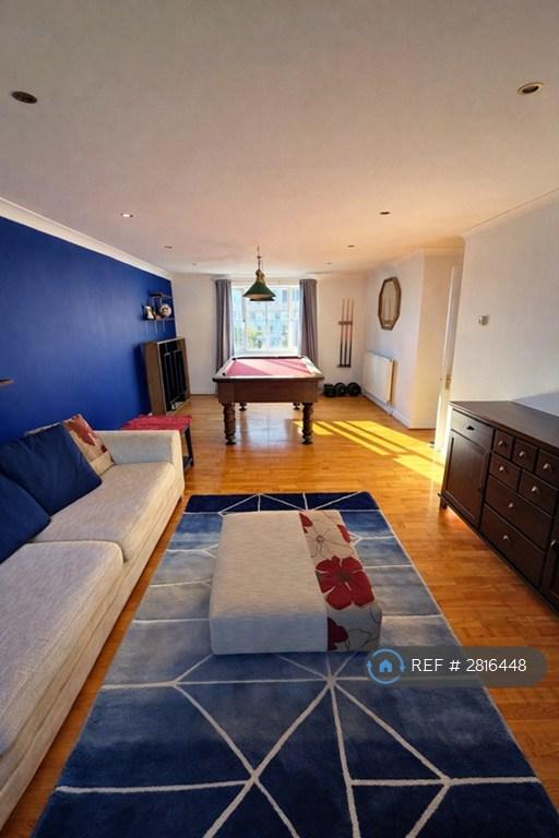 Reception/Lounge