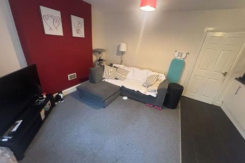 1 bedroom apartment to rent, 12 Ashford Road Flat 1