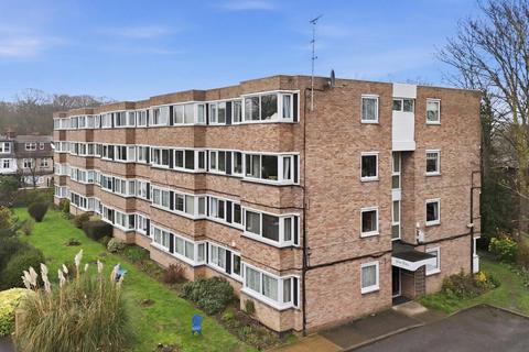 Queenswood Gardens, Wanstead