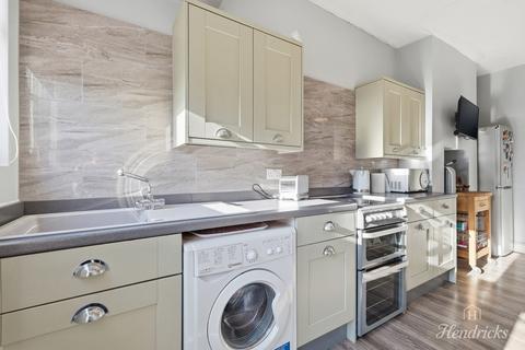 undefined, Colchester Road, Southend-on-sea, SS2 6