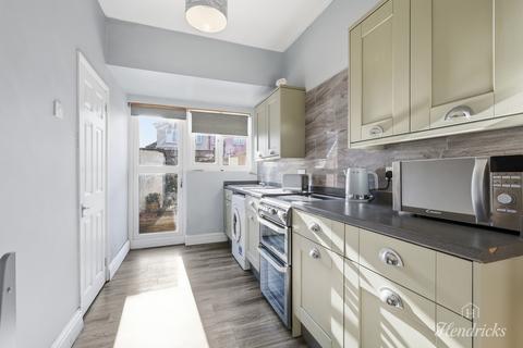undefined, Colchester Road, Southend-on-sea, SS2 6