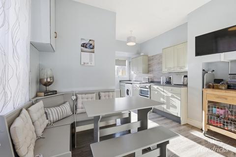 undefined, Colchester Road, Southend-on-sea, SS2 6