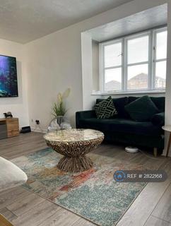 2 bedroom flat to rent, Chandlers Drive, Erith, DA8