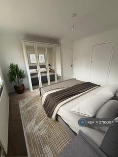 3 bedroom terraced house to rent, Ruscoe Road, London, E16
