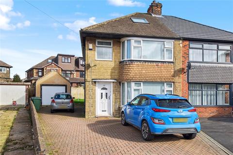 4 bedroom semi-detached house for sale, Moorland Drive, Pudsey, West Yorkshire