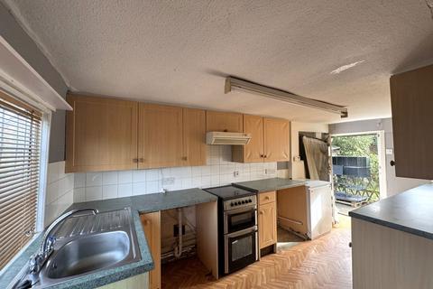 2 bedroom detached house for sale, Marden, Kent