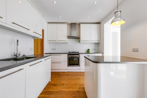 undefined, Fielding Road, London, W4