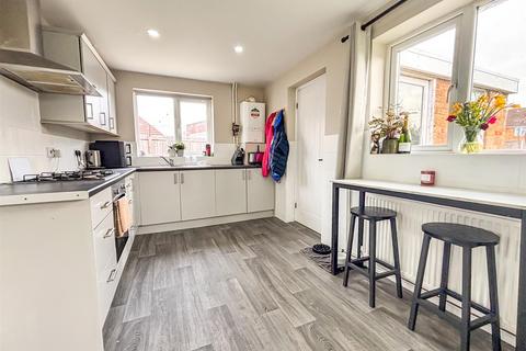 undefined, High View, Bedford
