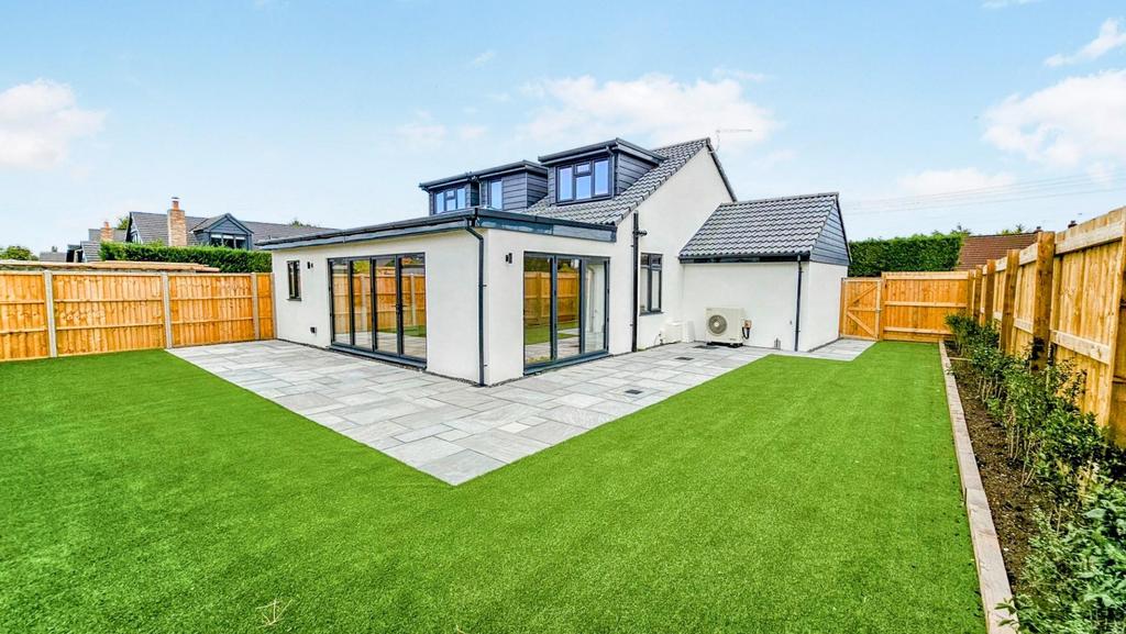119 Bristol Road back shot 4.jpg