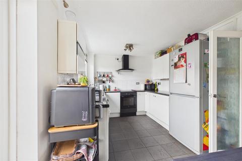 2 bedroom end of terrace house for sale, Mill Green, Newark