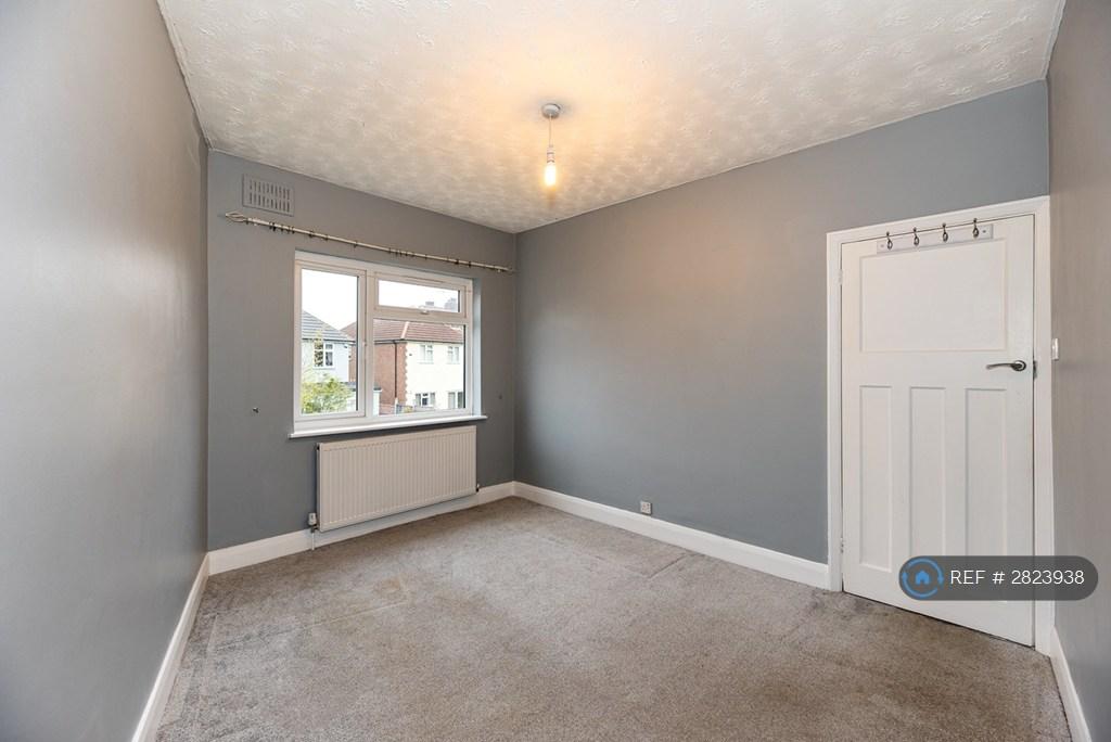 2nd Bedroom