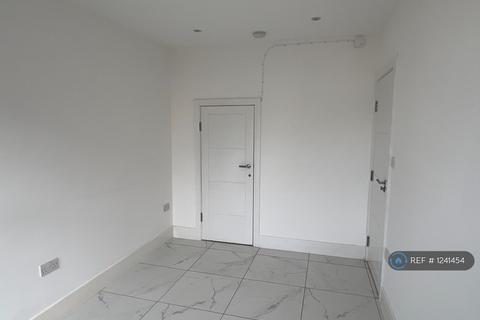 undefined, Cardiff Road, Watford, WD18