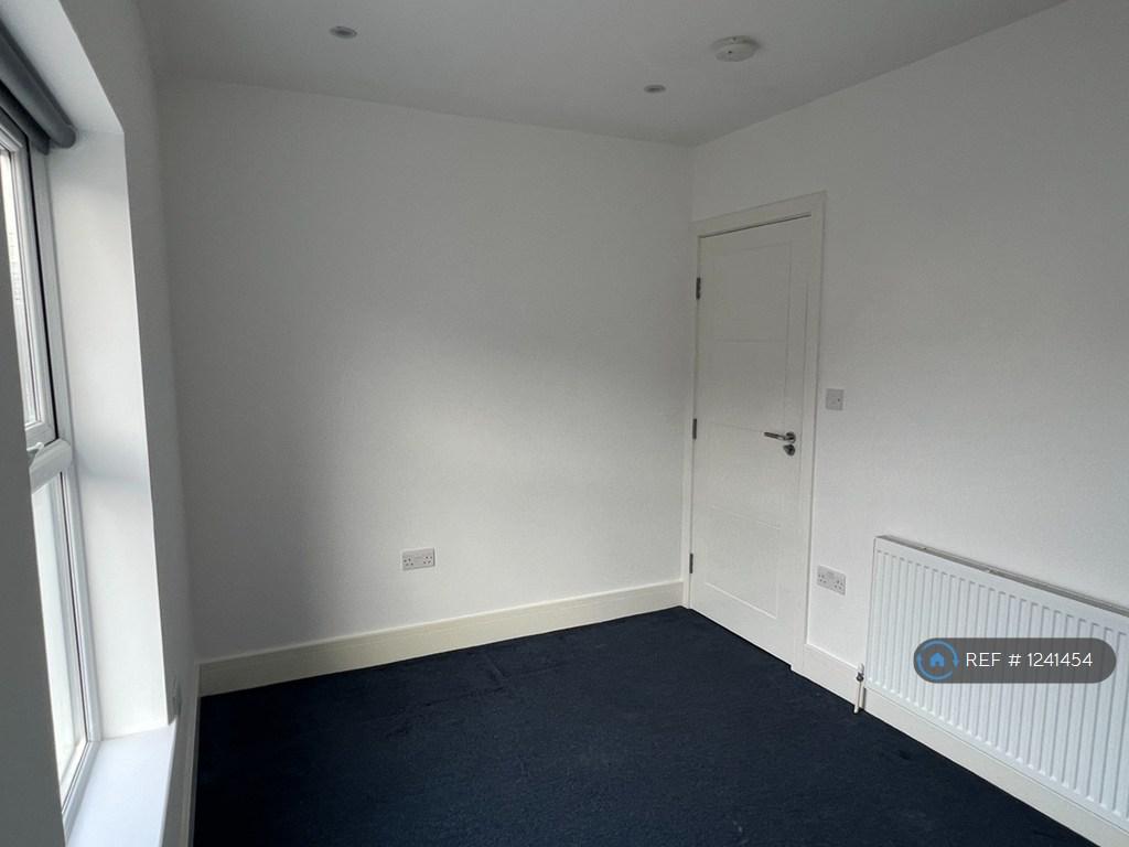1st Floor Front Room