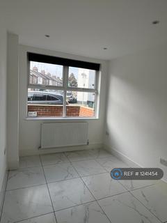 undefined, Cardiff Road, Watford, WD18