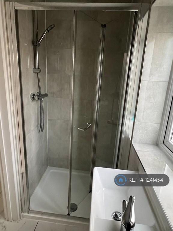 Shower/Toilet Downstairs