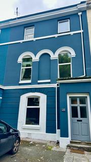 undefined, 43 North Road East