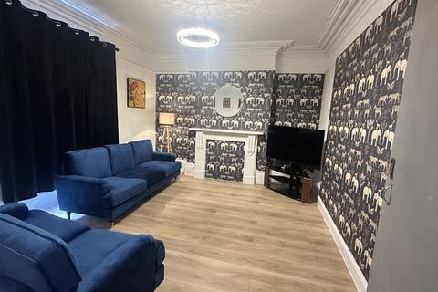 undefined, 43 North Road East