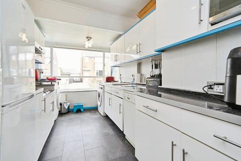 undefined, Kirkwood Lane, Leeds
